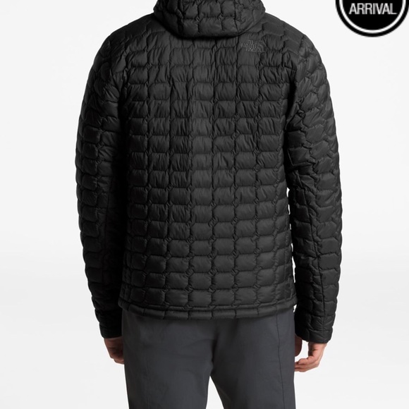 The North Face Thermoball Hoodie Jacket - Picture 2 of 3